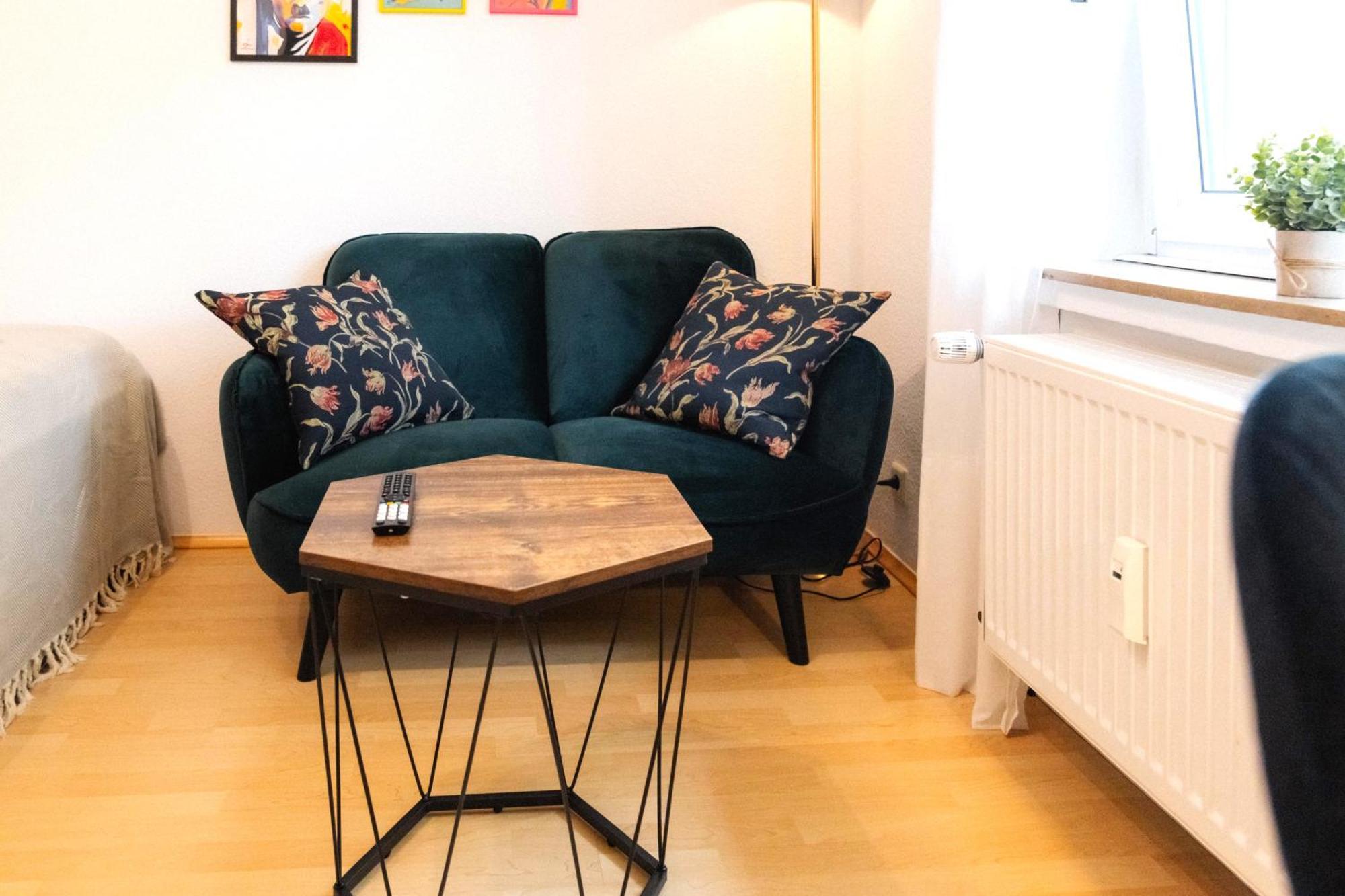 Gemuetliches Zentrales Apartment, Free Parking บอคอลท์ ภายนอก รูปภาพ